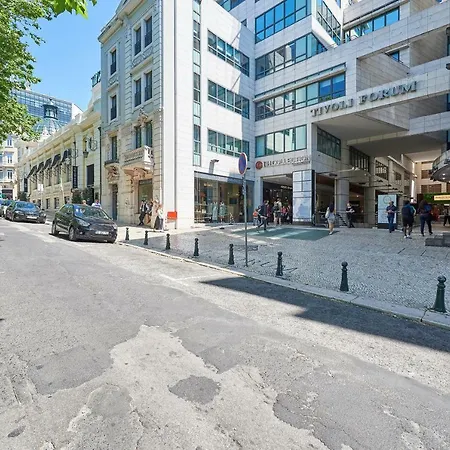 Modern In Avenida Da Liberdade * Lisbon