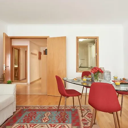 Modern In Avenida Da Liberdade Apartment